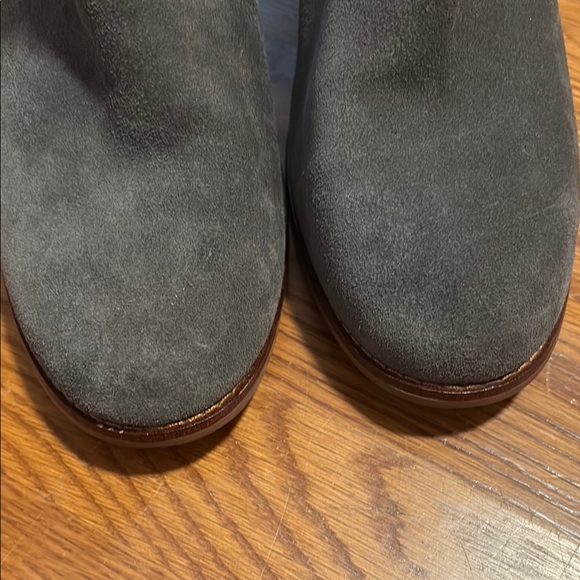 TOMS size 7.5 Gray Suede Ankle Boots - Picture 5 of 6